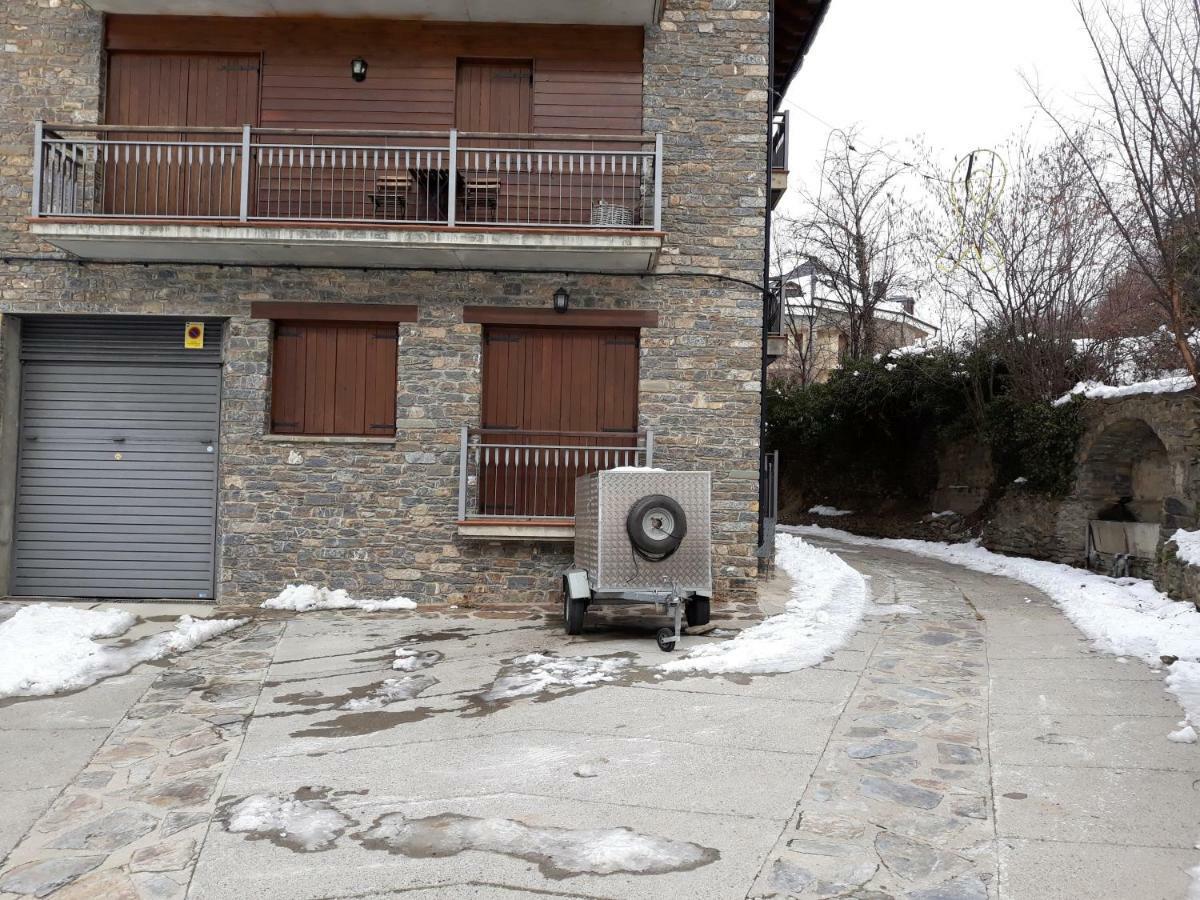 Apartament De La Lali Roní 外观 照片