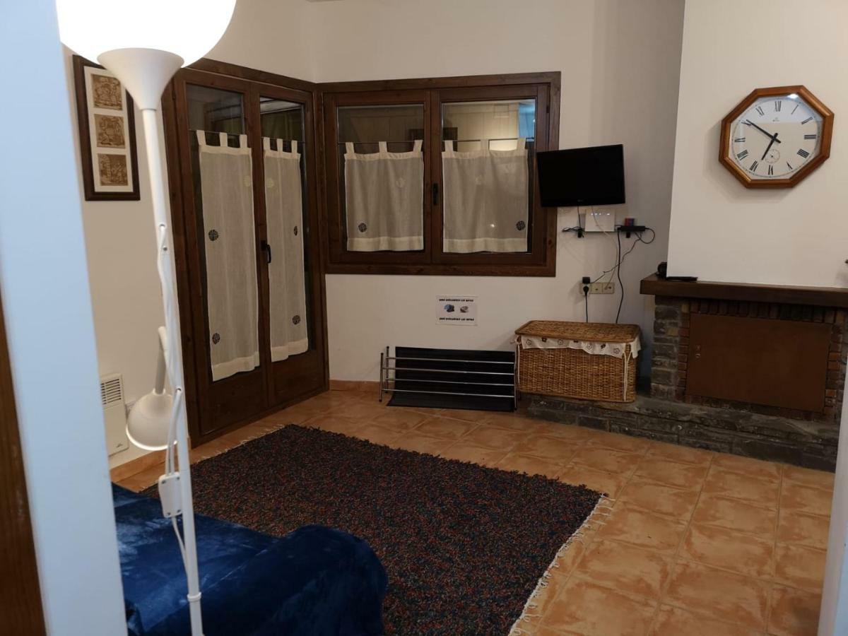 Apartament De La Lali Roní 外观 照片