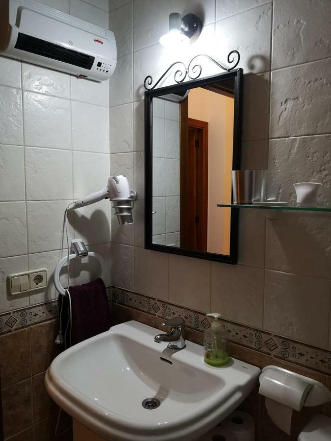 Apartament De La Lali Roní 外观 照片